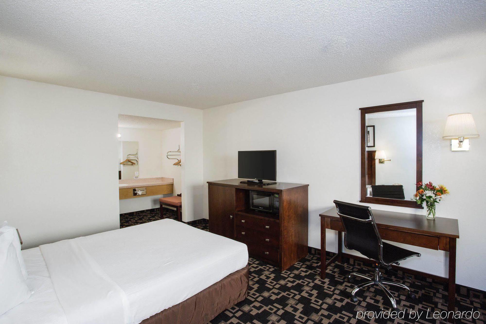 בלינגהאם Morningglory Inn & Suites מראה חיצוני תמונה