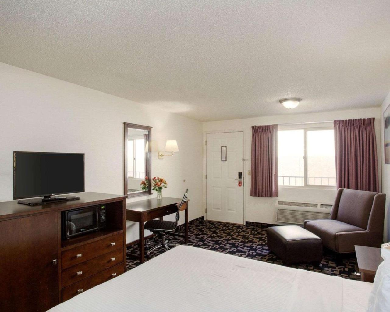 בלינגהאם Morningglory Inn & Suites מראה חיצוני תמונה